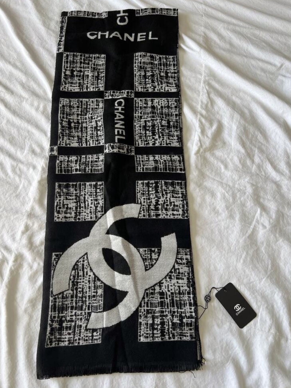 Woven Statement Scarf – Black & Ivory Graphic Design GWP - Picture 3 of 6